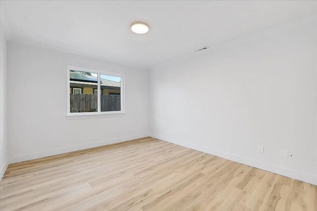 1571 Coats Dr, Yuba City, CA 95993