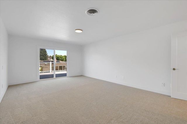 1571 Coats Dr, Yuba City, CA 95993