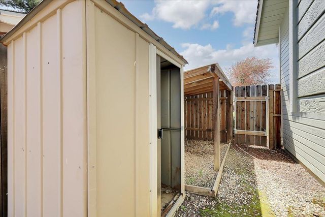 1571 Coats Dr, Yuba City, CA 95993