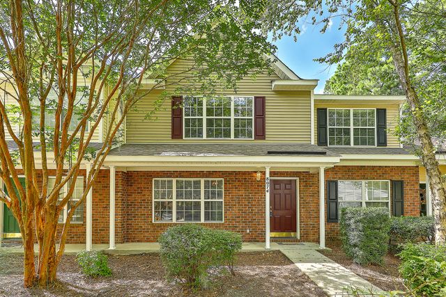8074 Shadow Oak Drive, North Charleston, SC 29406