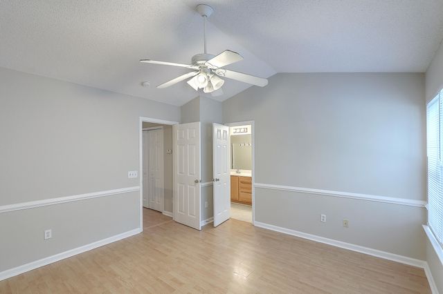 8074 Shadow Oak Drive, North Charleston, SC 29406