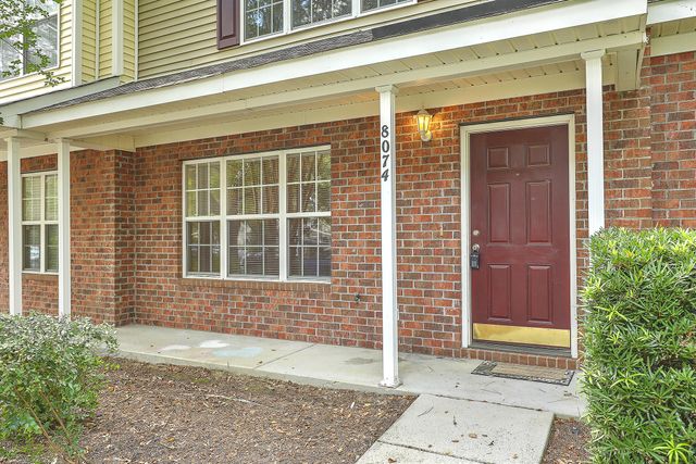8074 Shadow Oak Drive, North Charleston, SC 29406