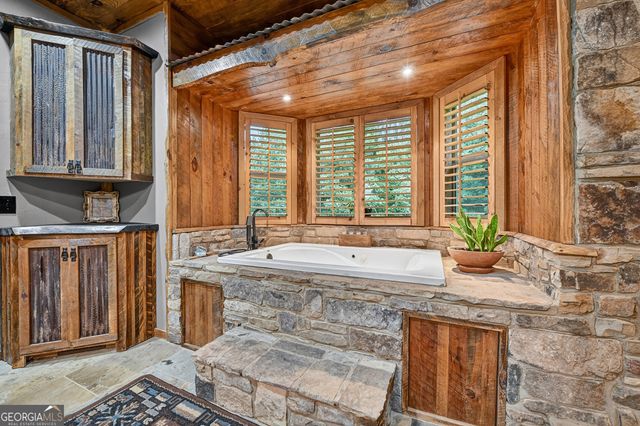 785 Wehunt Road, Blue Ridge, GA 30513