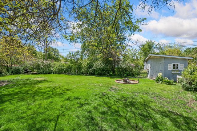 2350 Wells Wood Curve, Bloomington, MN 55431