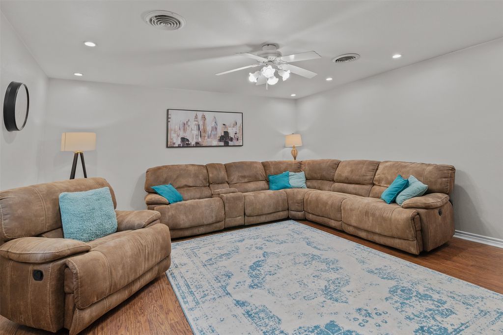 1800 Emerson Lane, Denton, TX 76209 — photo 5