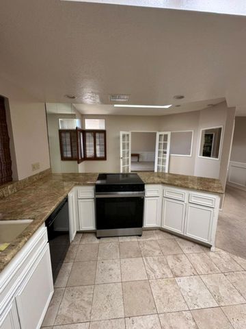 2306 Palos Verdes Drive W 302, Palos Verdes Estates, CA 92074