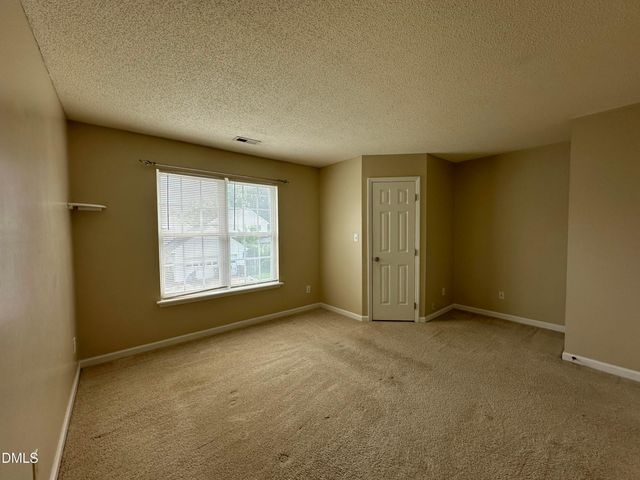 312 Commons Drive, Holly Springs, NC 27540