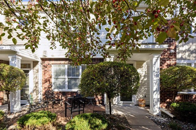 9536 Scott Circle N, Brooklyn Park, MN 55443