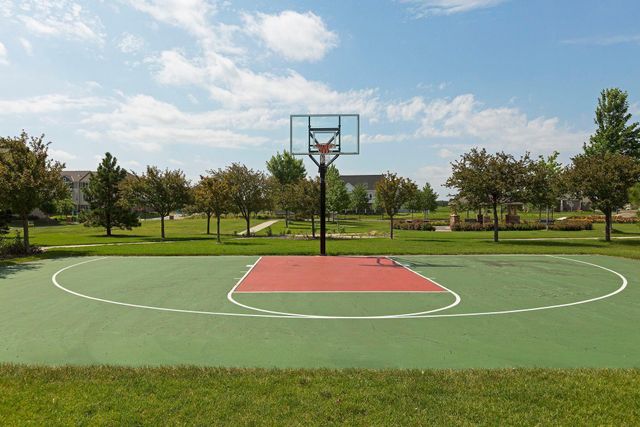 9536 Scott Circle N, Brooklyn Park, MN 55443