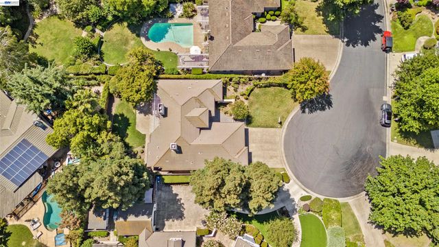 4713 Longcove Dr, Stockton, CA 95219