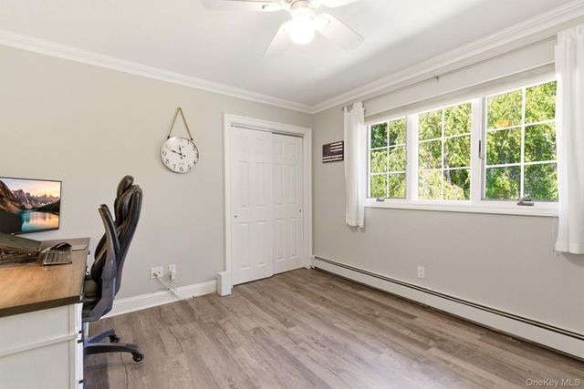 1 Regal Court, Saint James, NY 11780