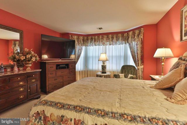 486 MERMAID DRIVE, Manahawkin, NJ 08050