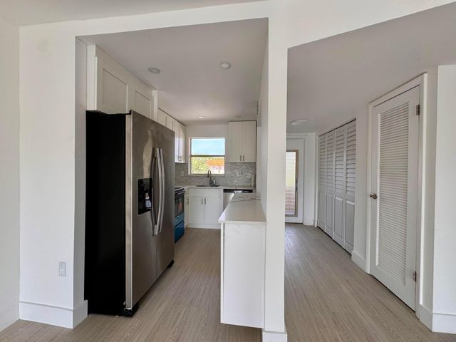 2831 E Sunrise Lakes Drive E 311, Sunrise, FL 33322