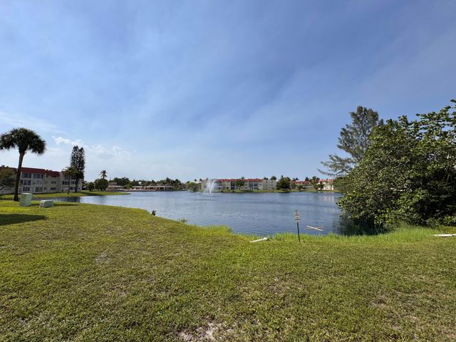 2831 E Sunrise Lakes Drive E 311, Sunrise, FL 33322