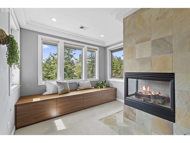 6280 Sw SHERIDAN St, Portland, OR 97225