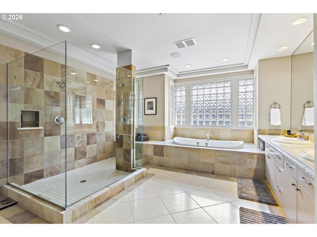 6280 Sw SHERIDAN St, Portland, OR 97225