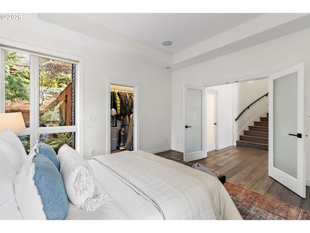 6280 Sw SHERIDAN St, Portland, OR 97225