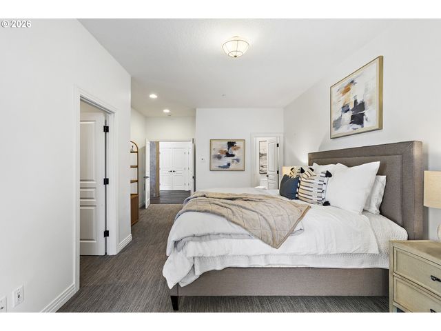 6280 Sw SHERIDAN St, Portland, OR 97225