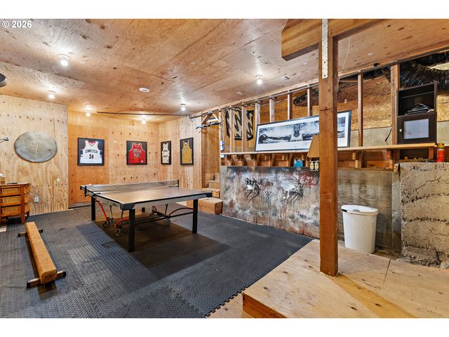 6280 Sw SHERIDAN St, Portland, OR 97225