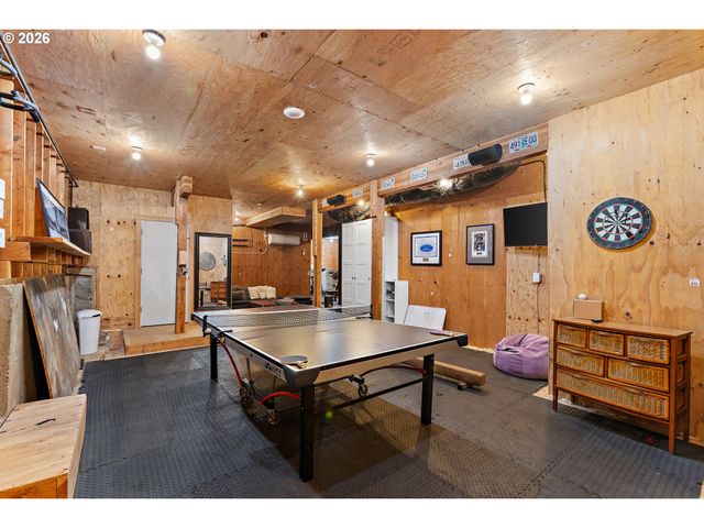 6280 Sw SHERIDAN St, Portland, OR 97225