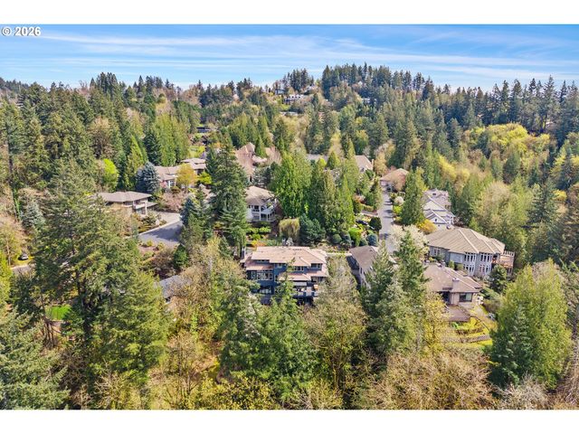 6280 Sw SHERIDAN St, Portland, OR 97225