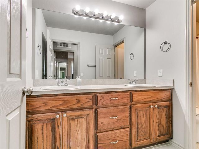 12508 Native Hill Drive, Choctaw, OK 73020