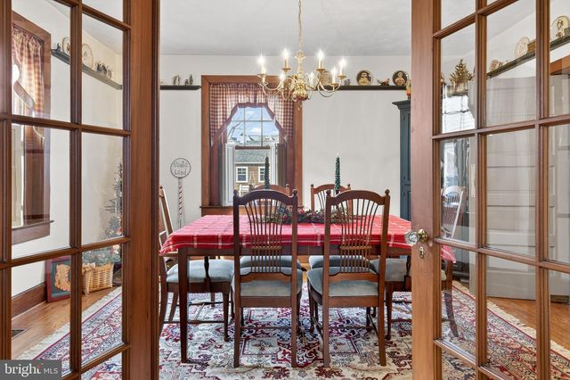 935 CHESTNUT ST, Columbia, PA 17512