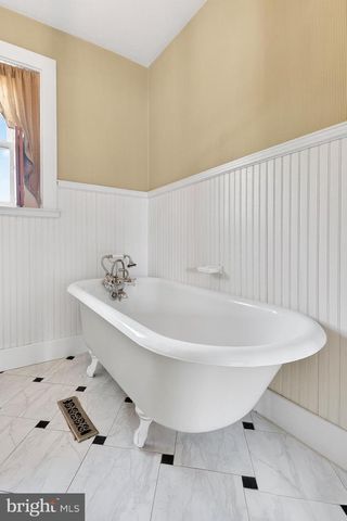 935 CHESTNUT ST, Columbia, PA 17512