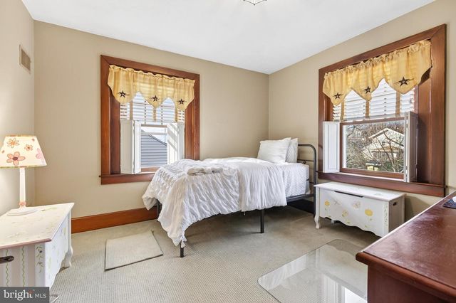 935 CHESTNUT ST, Columbia, PA 17512