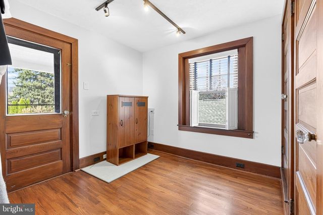 935 CHESTNUT ST, Columbia, PA 17512