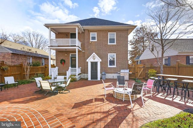 935 CHESTNUT ST, Columbia, PA 17512