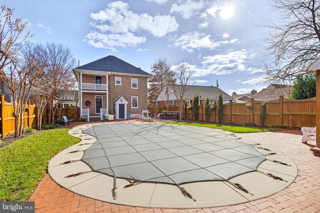 935 CHESTNUT ST, Columbia, PA 17512