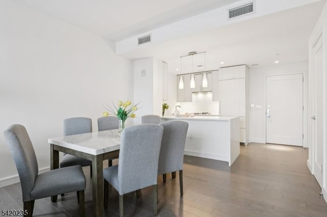 15 Morris Ave 525, Long Branch City, NJ 07740