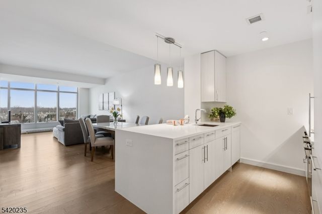 15 Morris Ave 525, Long Branch City, NJ 07740
