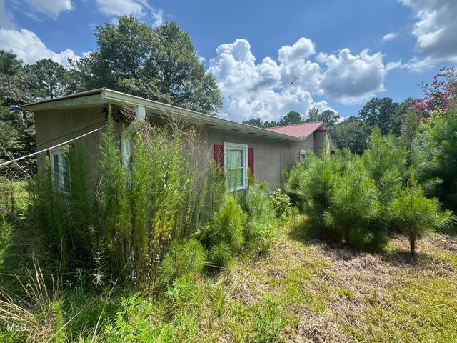 198 Morris Drive, Spring Lake, NC 28390