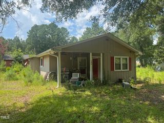 198 Morris Drive, Spring Lake, NC 28390