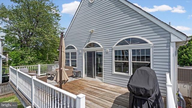 9120 HINTON AVE, Sparrows Point, MD 21219