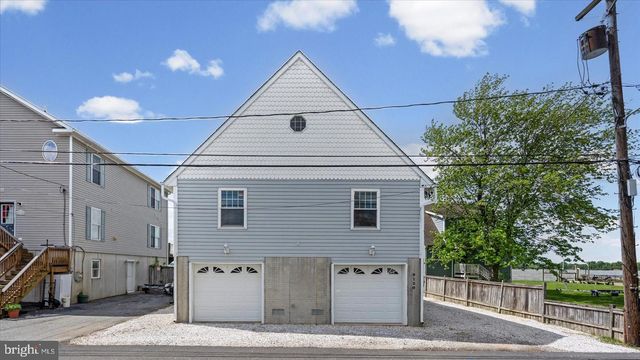 9120 HINTON AVE, Sparrows Point, MD 21219