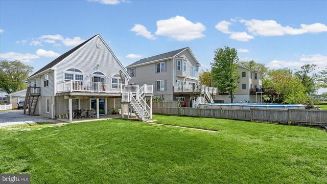 9120 HINTON AVE, Sparrows Point, MD 21219