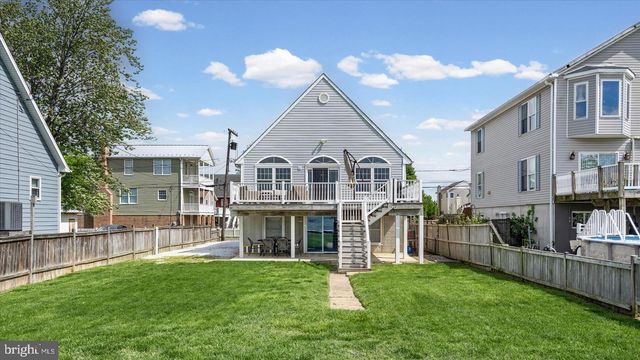 9120 HINTON AVE, Sparrows Point, MD 21219