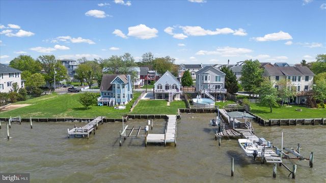 9120 HINTON AVE, Sparrows Point, MD 21219