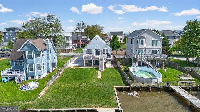 9120 HINTON AVE, Sparrows Point, MD 21219