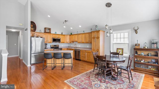 9120 HINTON AVE, Sparrows Point, MD 21219