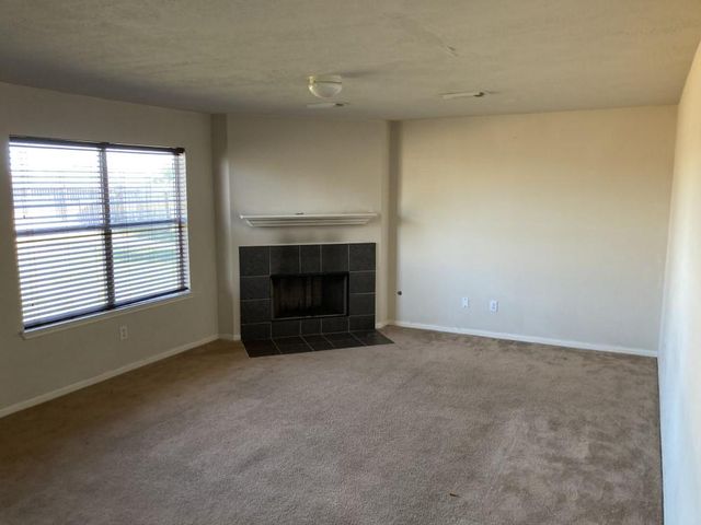 702 Silver Reef, La Marque, TX 77568