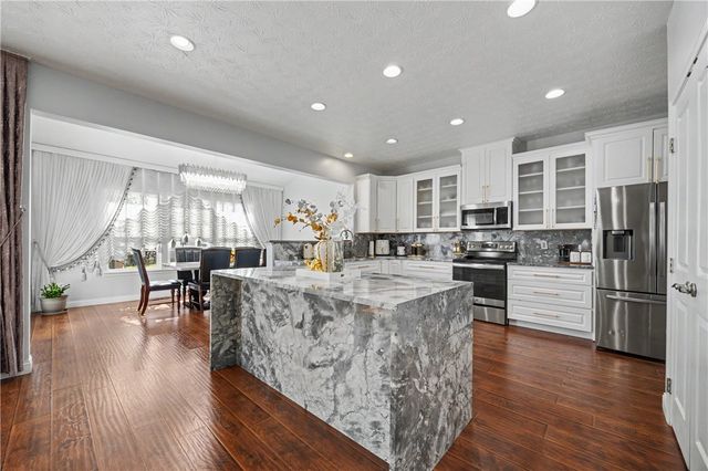 1120 Senna Street, Tipp City, OH 45371