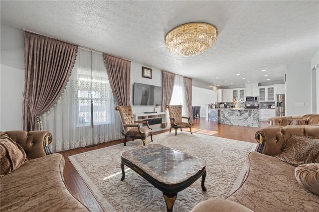 1120 Senna Street, Tipp City, OH 45371
