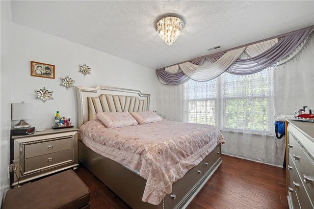 1120 Senna Street, Tipp City, OH 45371