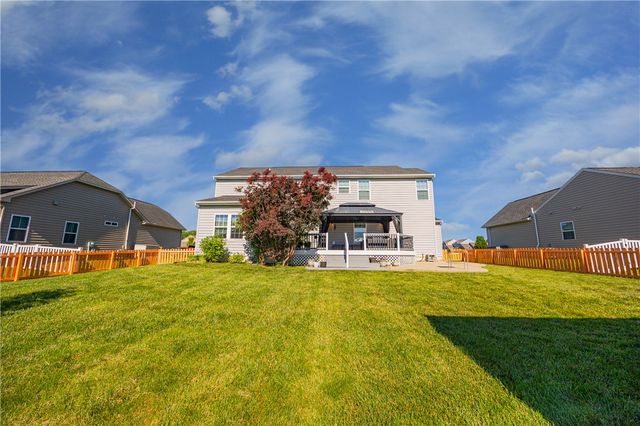 1120 Senna Street, Tipp City, OH 45371