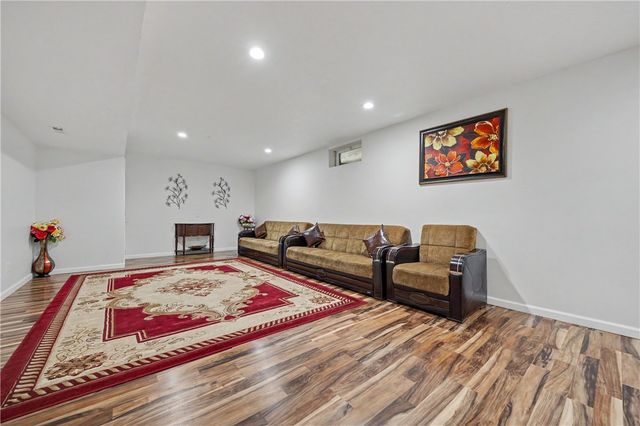 1120 Senna Street, Tipp City, OH 45371