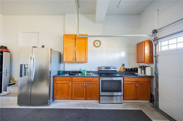 1120 Senna Street, Tipp City, OH 45371